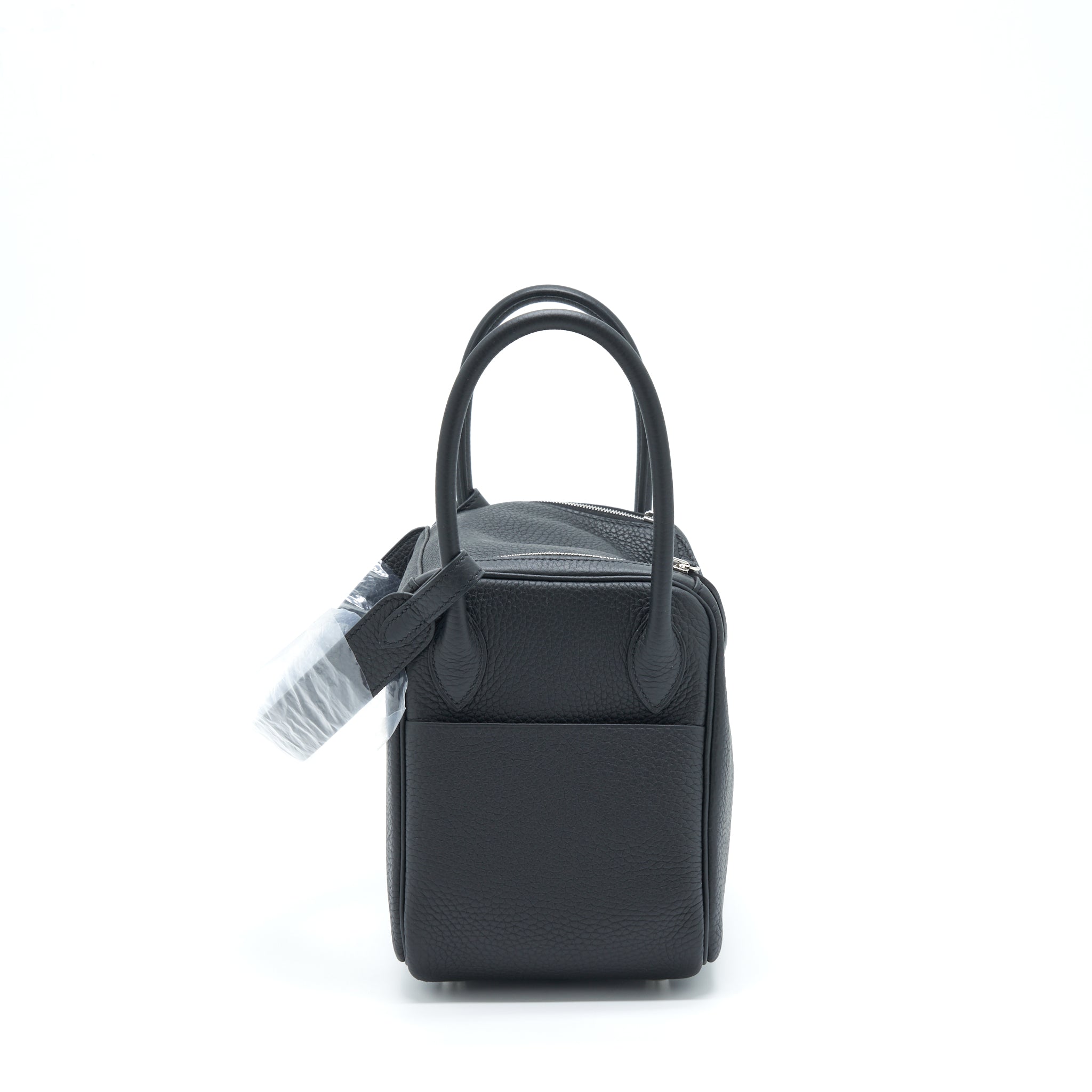 hermes-lindy-26-clemence-black-shw-stamp-z-2