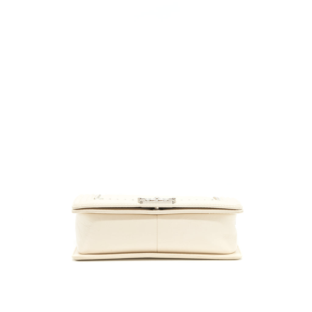 chanel-medium-boy-bag-chevron-limited-calfskin-ivory-shw