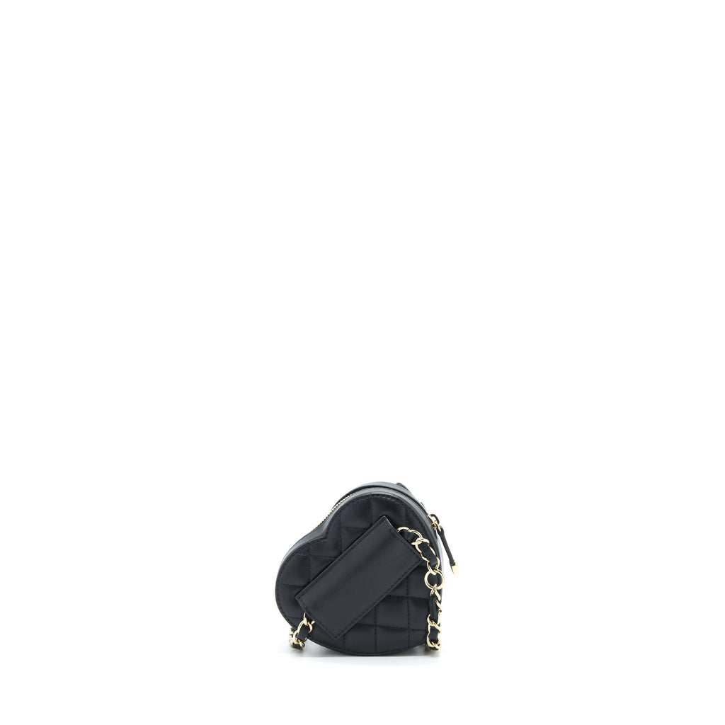 chanel-22s-heart-belt-bag-lambskin-black-lghw-1