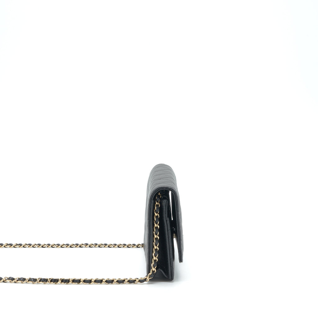 chanel-22s-detailed-cc-logo-wallet-on-chain-caviar-black-lghw-microchip