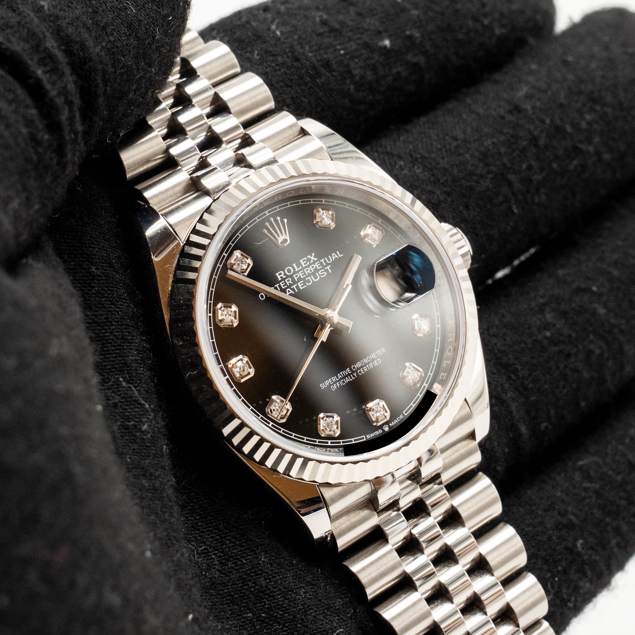 rolex-datejust-36mm-oystersteel-white-gold-bright-black-diamond-set-dial-jubilee-bracelet-m-126234