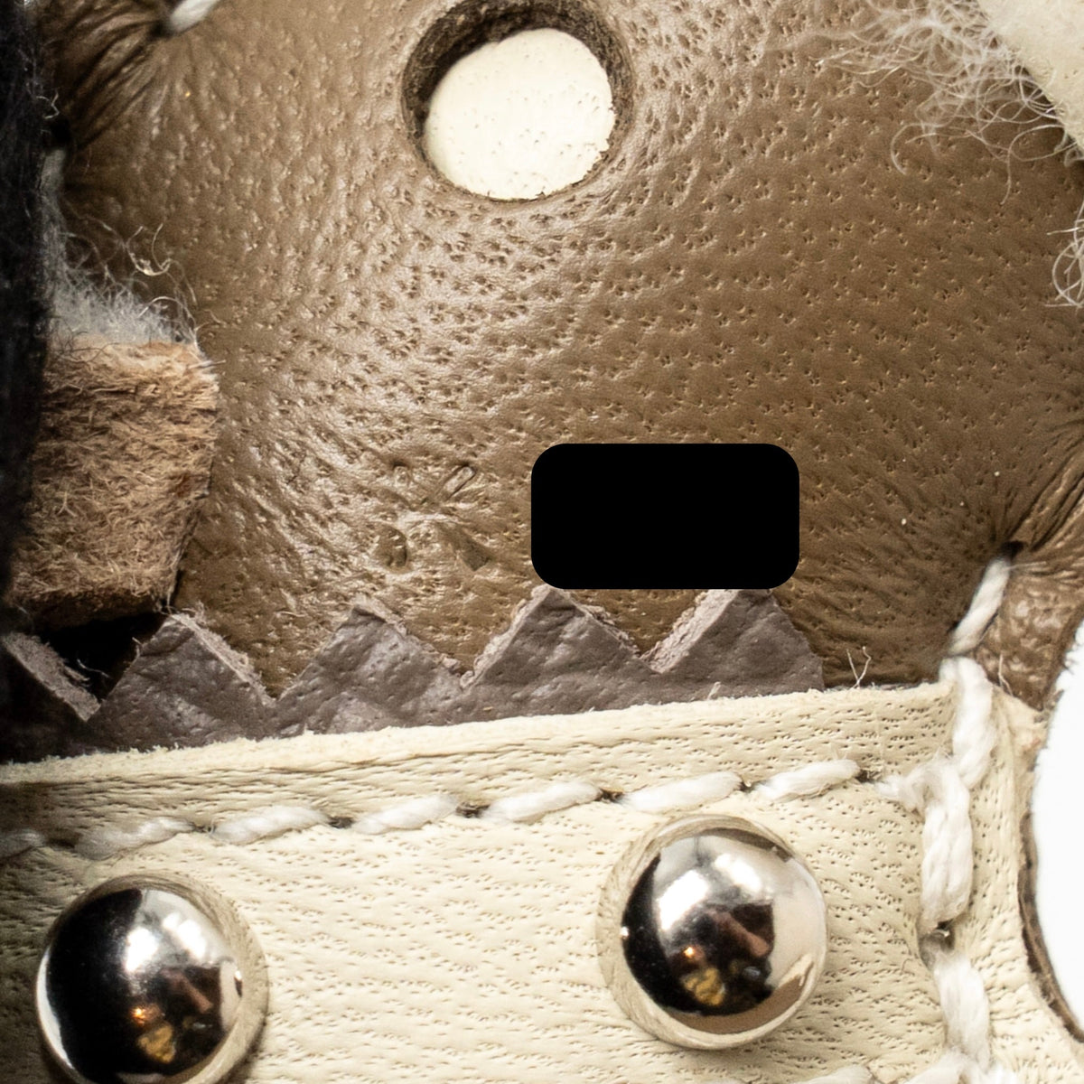 hermes-budy-apic-bag-charm-wool-leather-ag-ecru-etoupe-craie-gris-etain-stamp-k-copy-1
