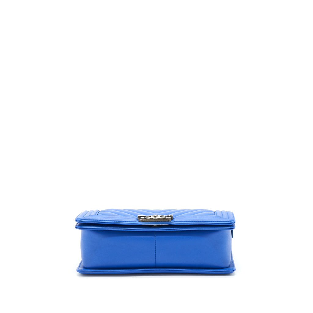 chanel-medium-chevron-boy-bag-lambskin-blue-ruthenium-hardware