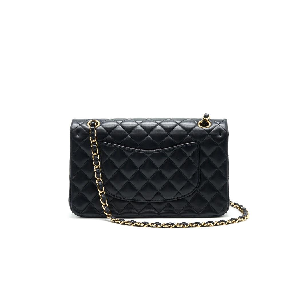 chanel-medium-classic-double-flap-lambskin-black-ghw