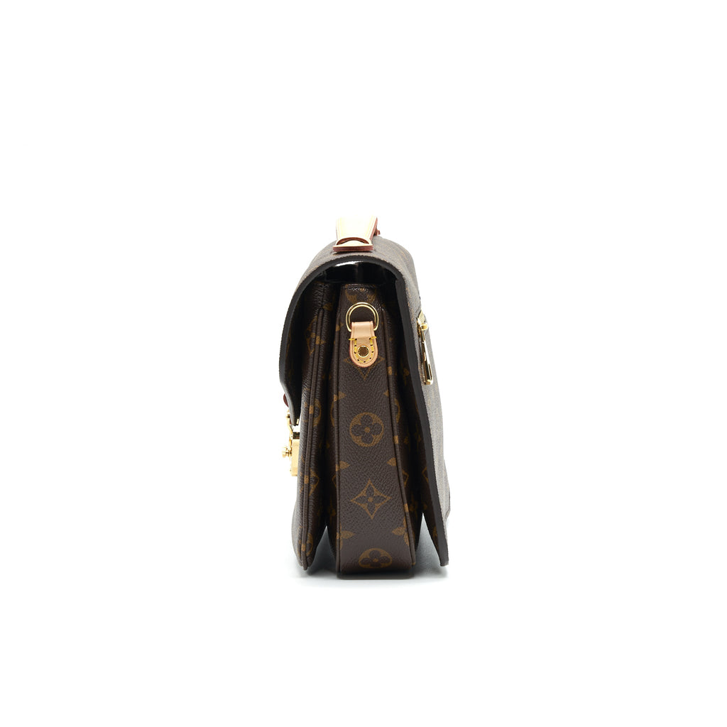 louis-vuitton-pochette-metis-monogram-1
