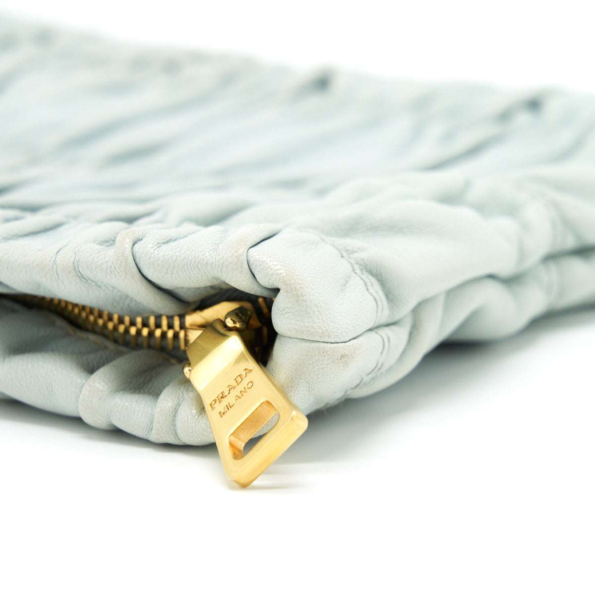 prada-nappa-gaufre-clutch-light-blue-shw