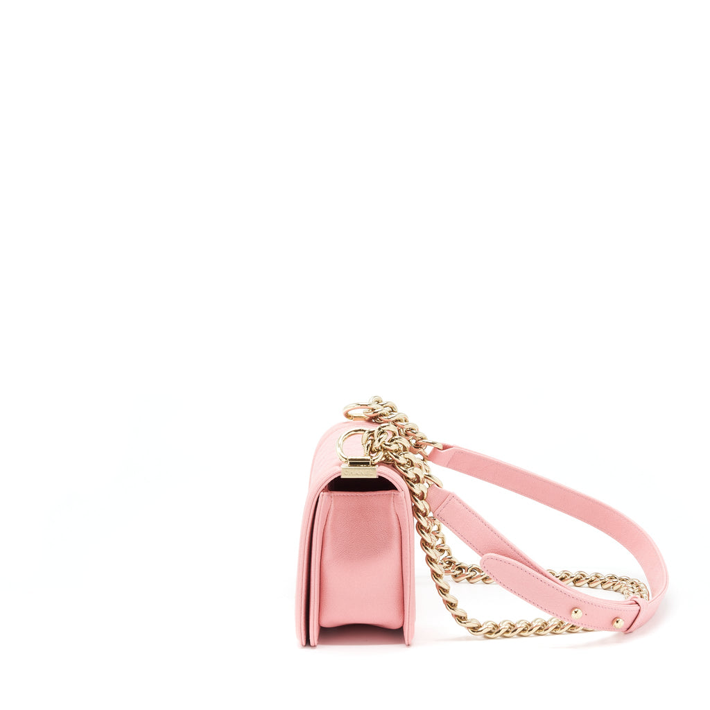 chanel-small-boy-caviar-light-pink-lghw