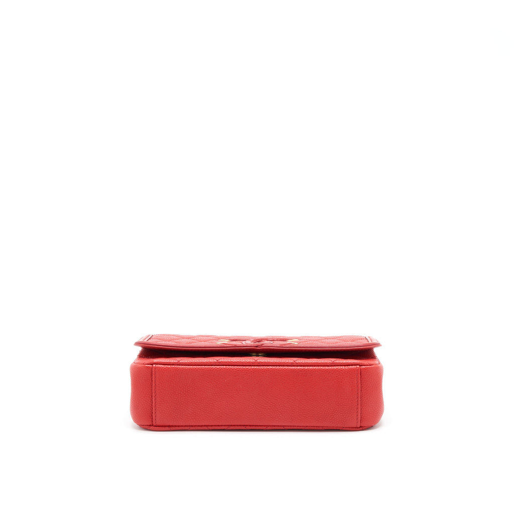 chanel-filigree-flap-bag-caviar-red-ghw