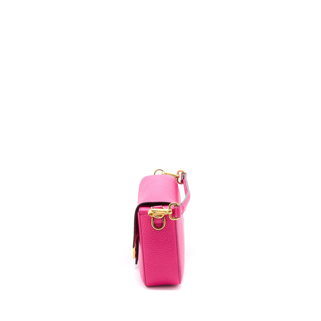 fendi-baguette-bag-calfskin-pink-ghw