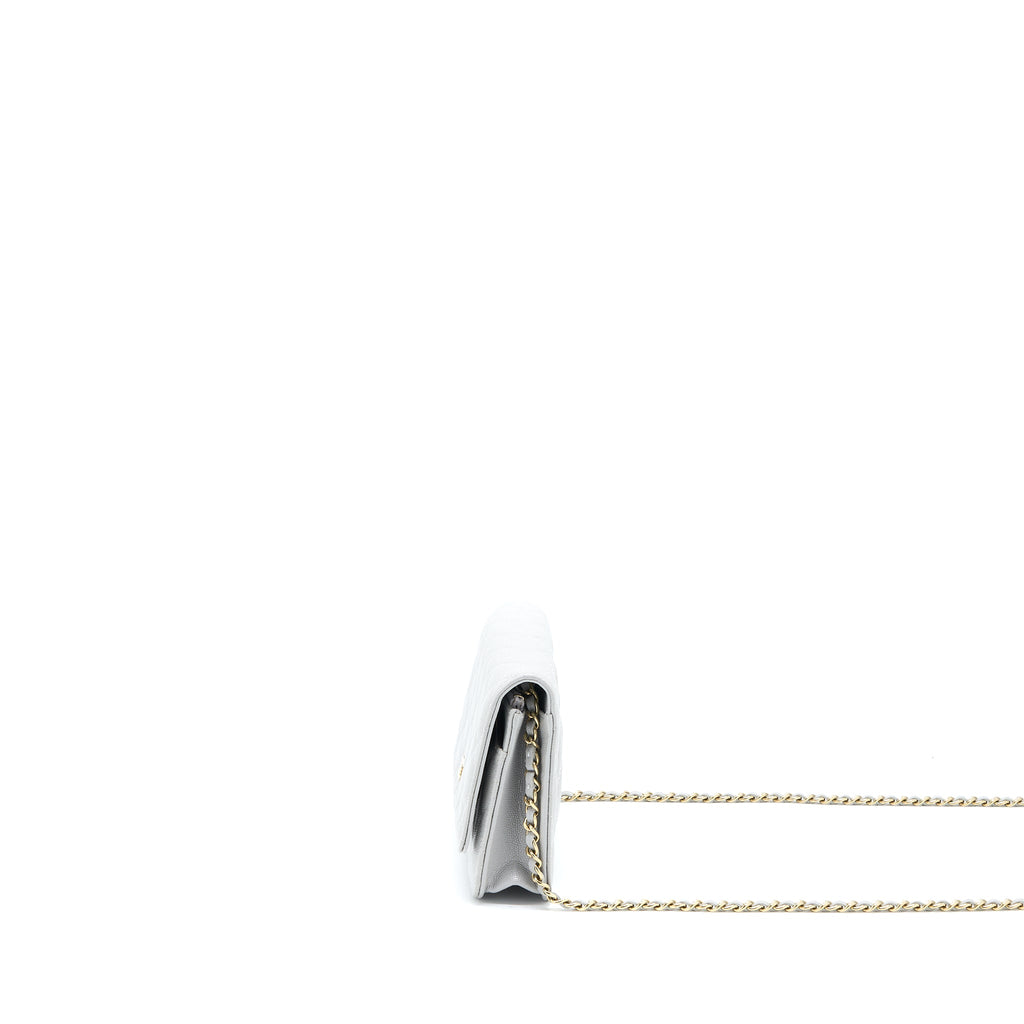 chanel-classic-wallet-on-chain-caviar-light-grey-lghw-microchip-1