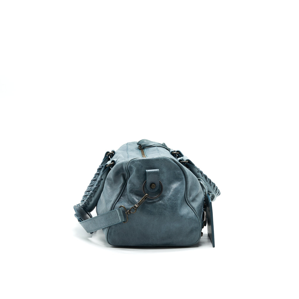balenciaga-classic-twiggy-leather-tote-bag