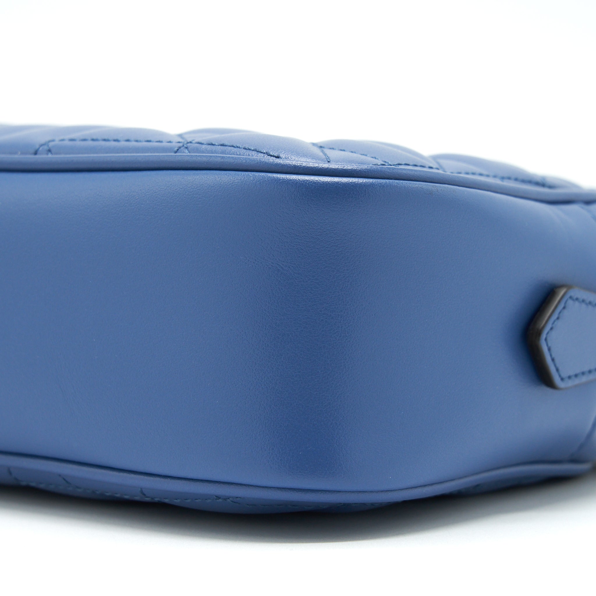 gucci-gg-marmont-matelasse-shoulder-bag-blue-shw