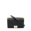 chanel-medium-boy-chevron-caviar-black-lghw