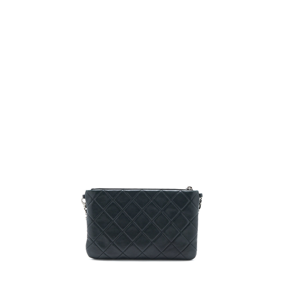 chanel-12a-evening-bag-lambskin-black-gold-shw