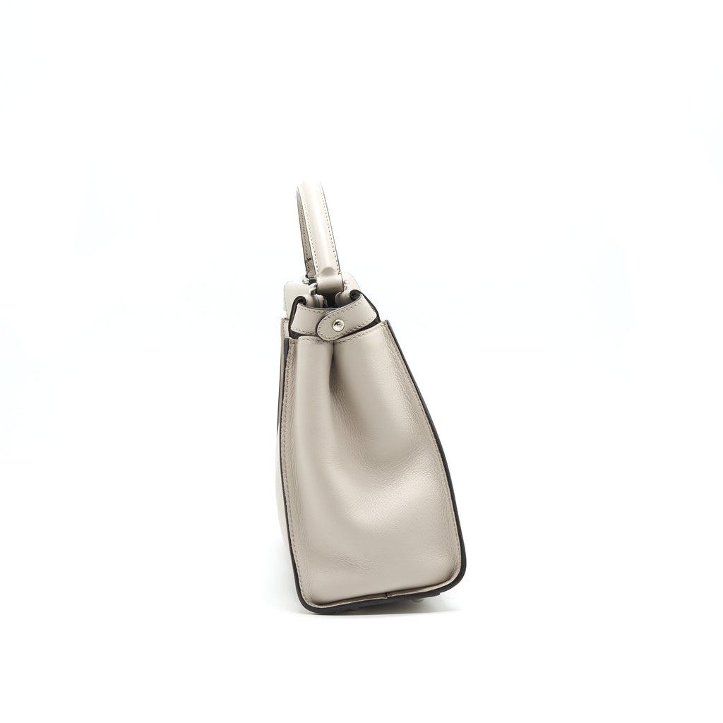 fendi-medium-peekaboo-bag-light-grey-with-shw