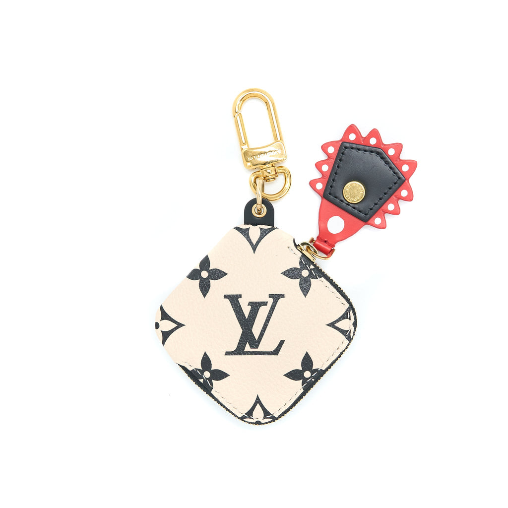 louis-vuitton-2020-crafty-square-coin-pouch-bag-charm-ghw