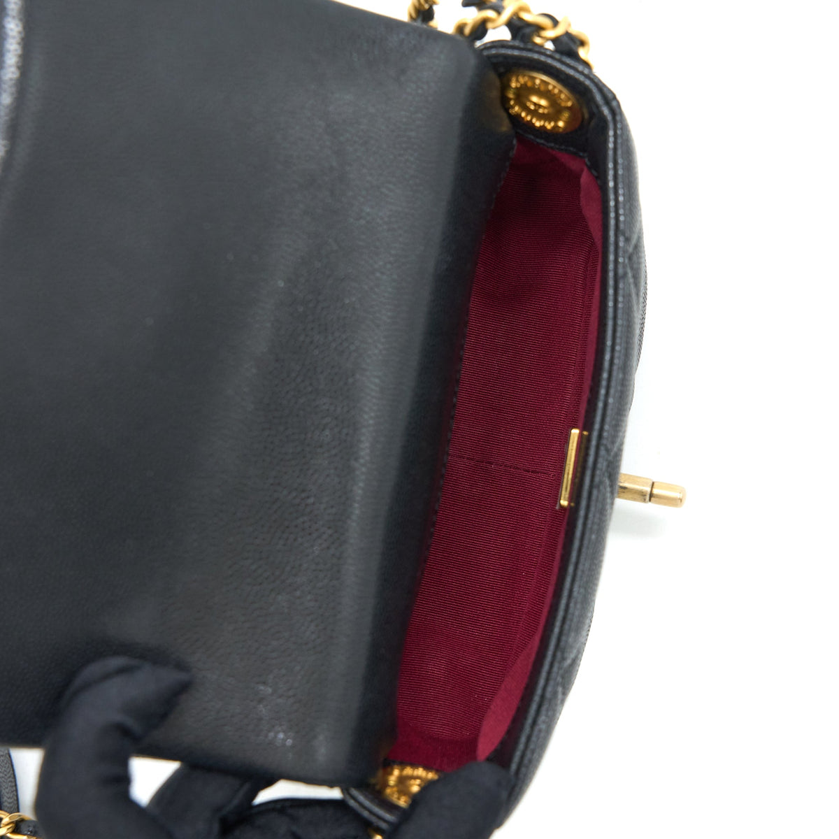 chanel-22a-square-flap-bag-caviar-black-ghw-microchip