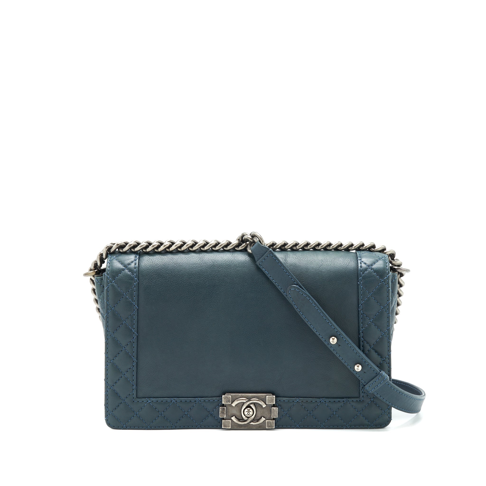 chanel-soft-calfskin-boy-bag-dark-blue-ruthenium-hardware