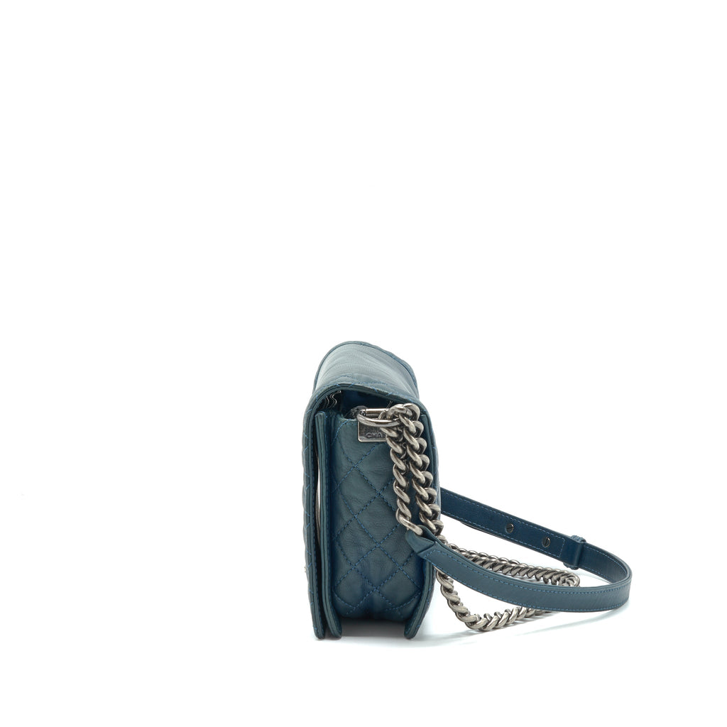 chanel-soft-calfskin-boy-bag-dark-blue-ruthenium-hardware