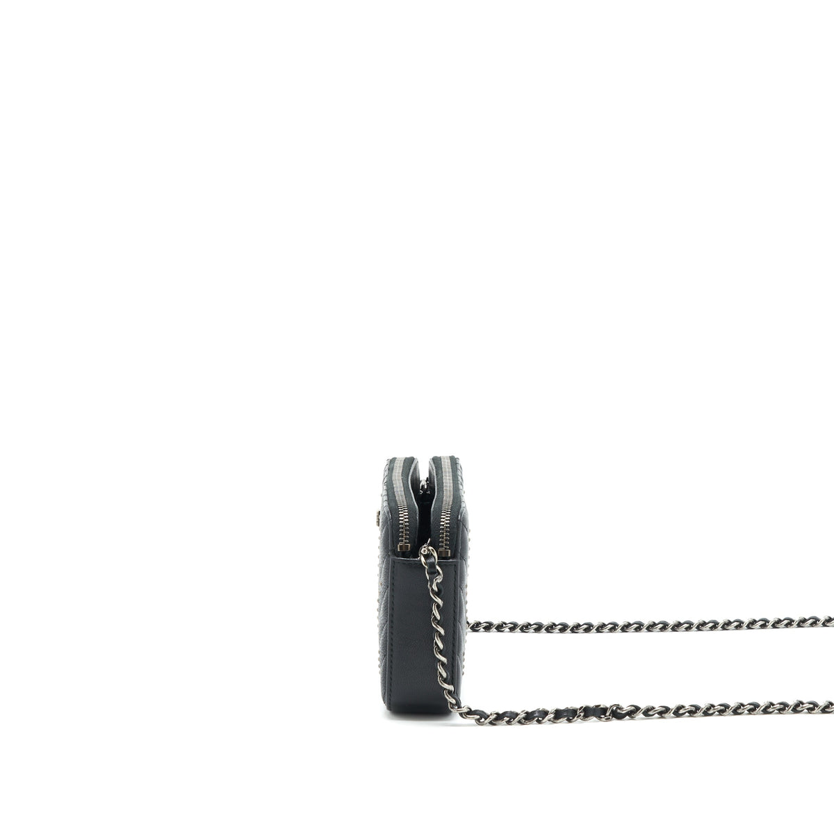 chanel-reissue-wallet-on-chain-black-ruthenium-hardware