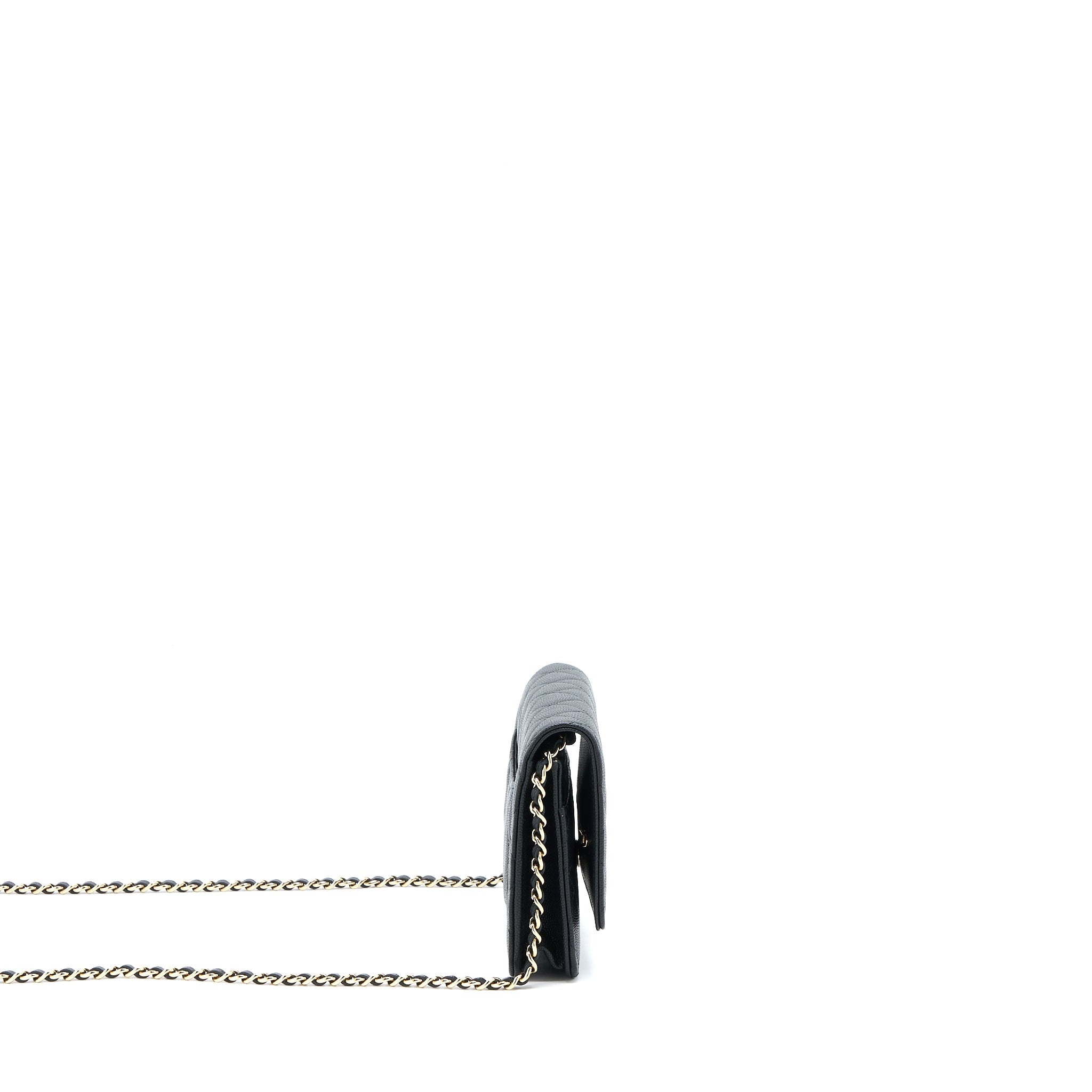 chanel-23c-giant-cc-logo-wallet-on-chain-caviar-black-lghw-microchip