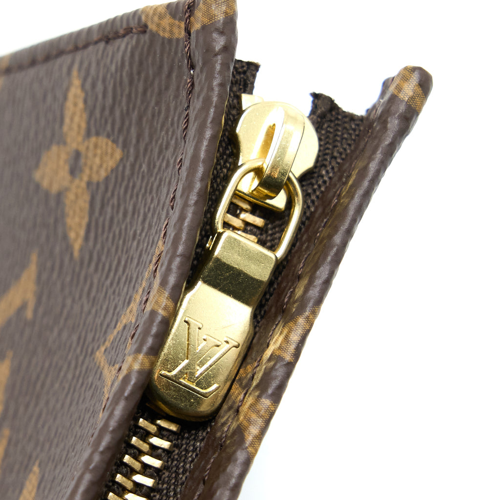 louis-vuitton-toiletry-pochette-15-monogram-canvas-ghw-2