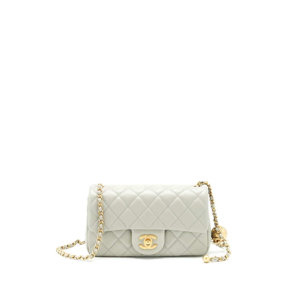 chanel-22c-light-pearl-crush-mini-flap-bag-lambskin-light-grey-ghw-microchip