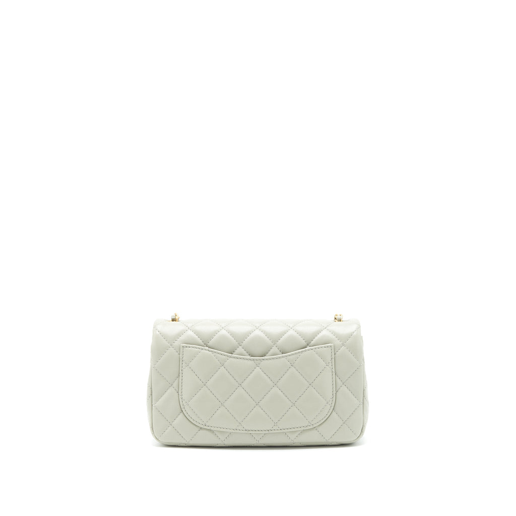 chanel-22c-light-pearl-crush-mini-flap-bag-lambskin-light-grey-ghw-microchip