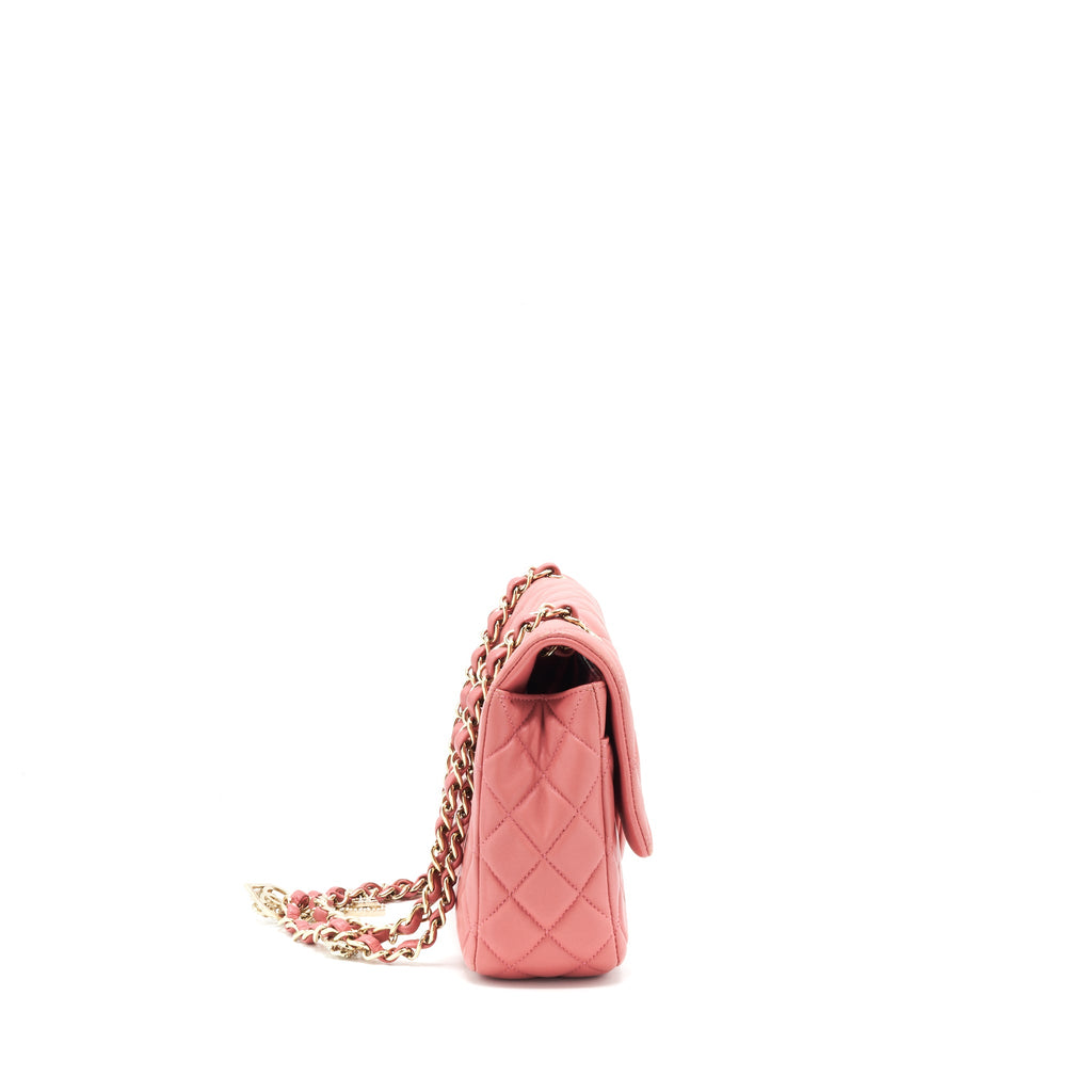 chanel-limited-charm-flap-bag-lambskin-pink-lghw