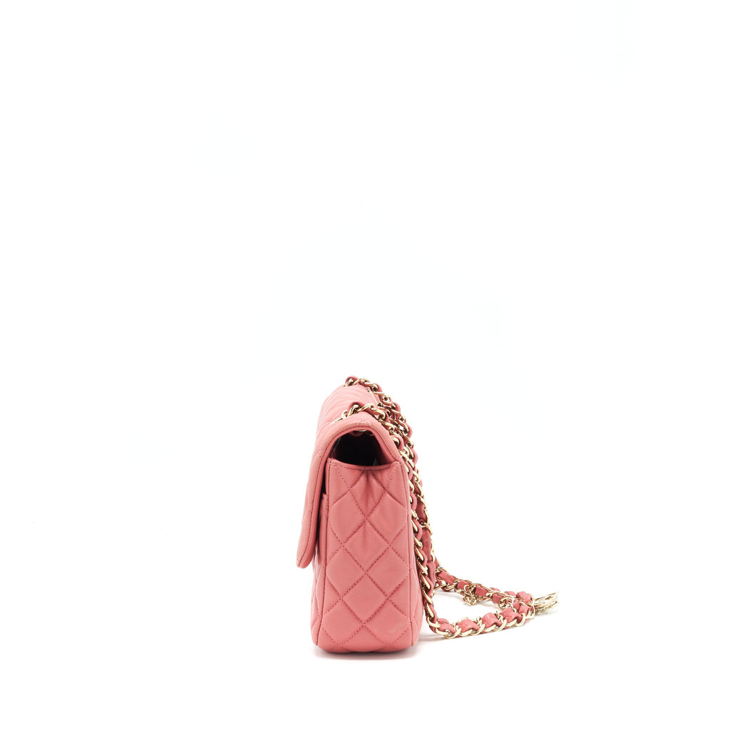 chanel-limited-charm-flap-bag-lambskin-pink-lghw