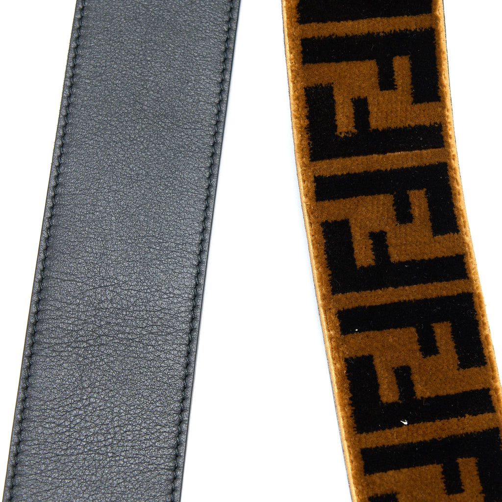 fendi-strap-you-textured-effect-leather-shoulder-strap-brown-ghw