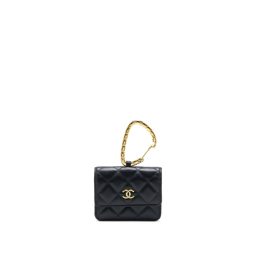 chanel-jewel-hook-cardholder-lambskin-black-ghw