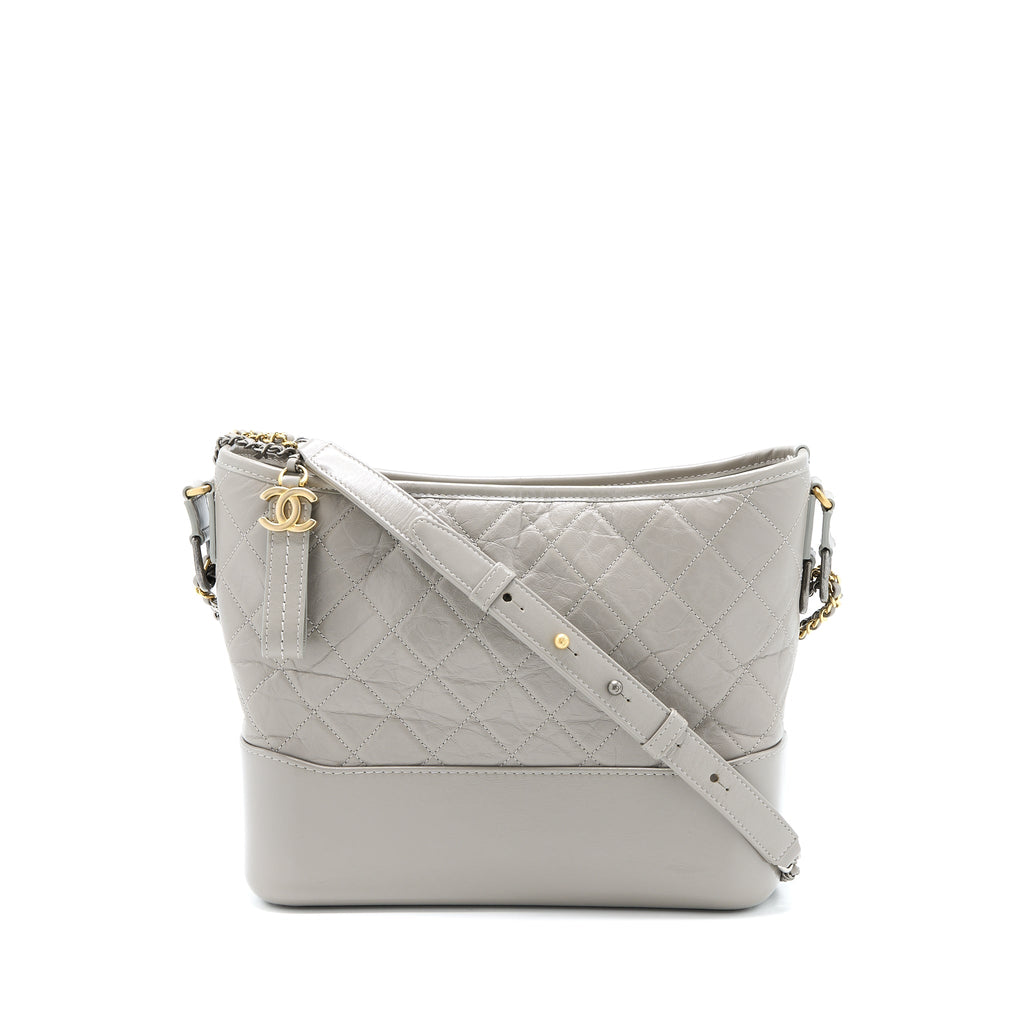 chanel-large-gabrielle-hobo-bag-aged-calfskin-light-grey-multicoloured-hardware