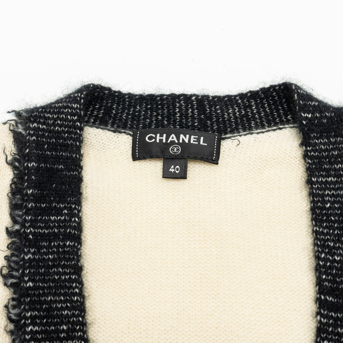 chanel-size-40-cc-logo-button-cardigan-cashmere-white-black