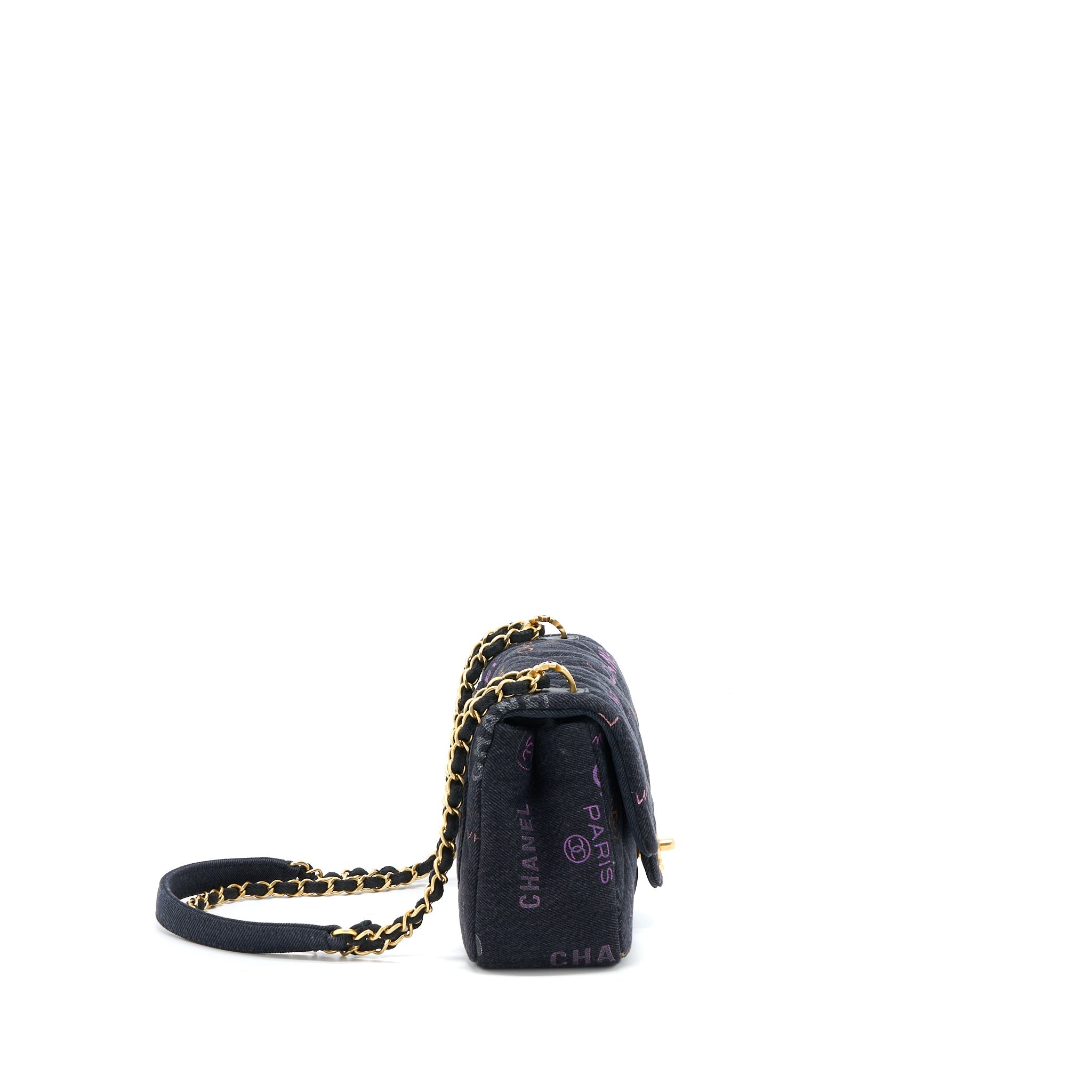 chanel-22p-black-denim-flap-bag-brushed-ghwmicrochip