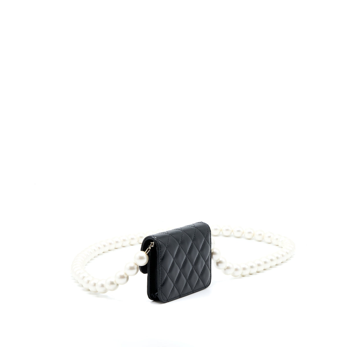 chanel-mini-bag-with-giant-pearl-chain-lambskin-black-lghw