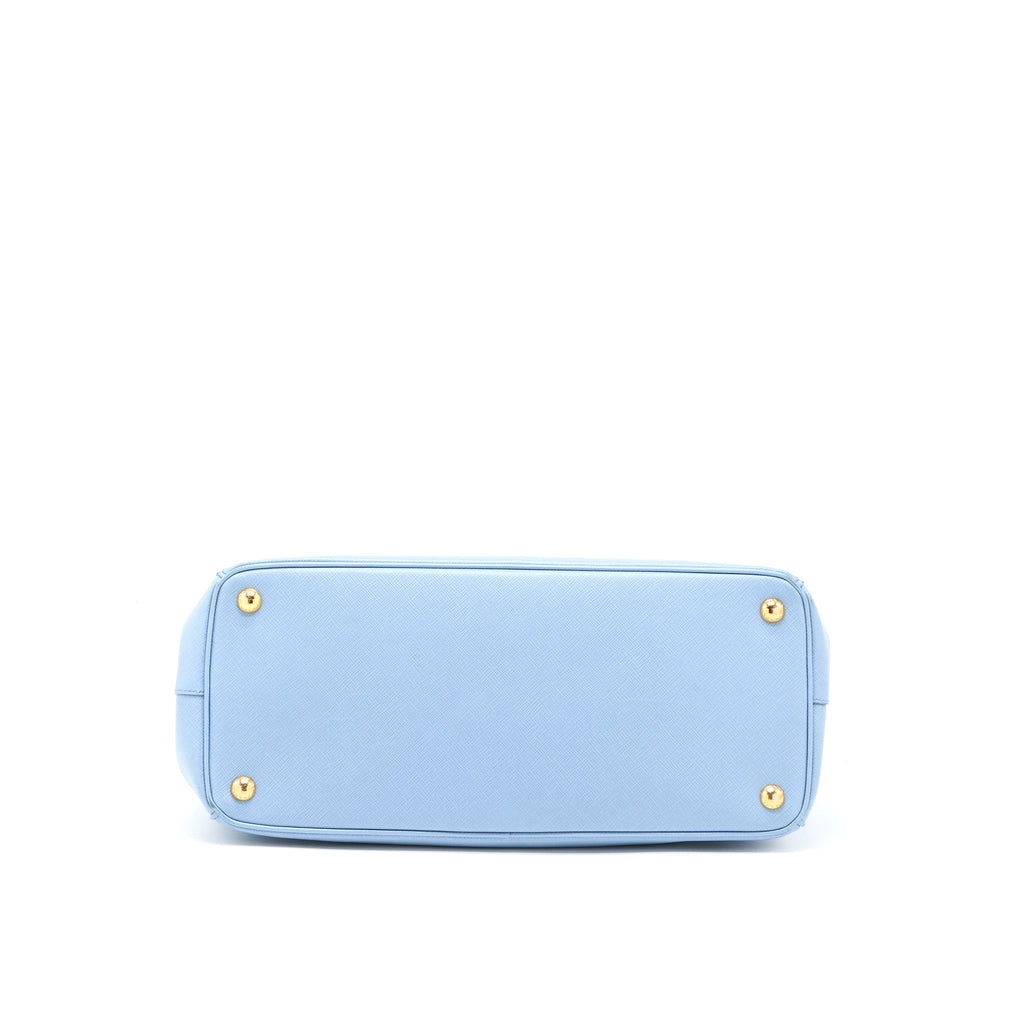 prada-saffiano-tote-bag-light-blue-ghw