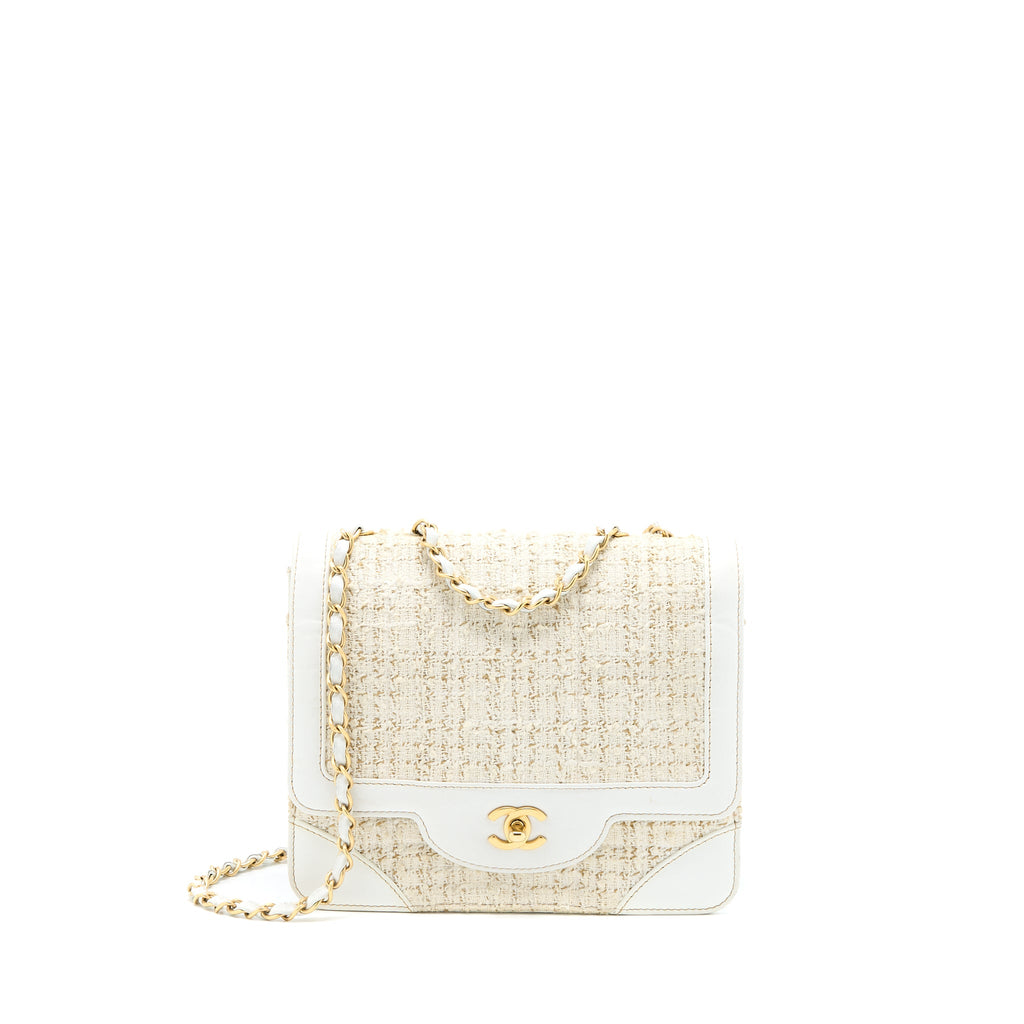 chanel-vintage-flap-bag-tweed-leather-white-ghw