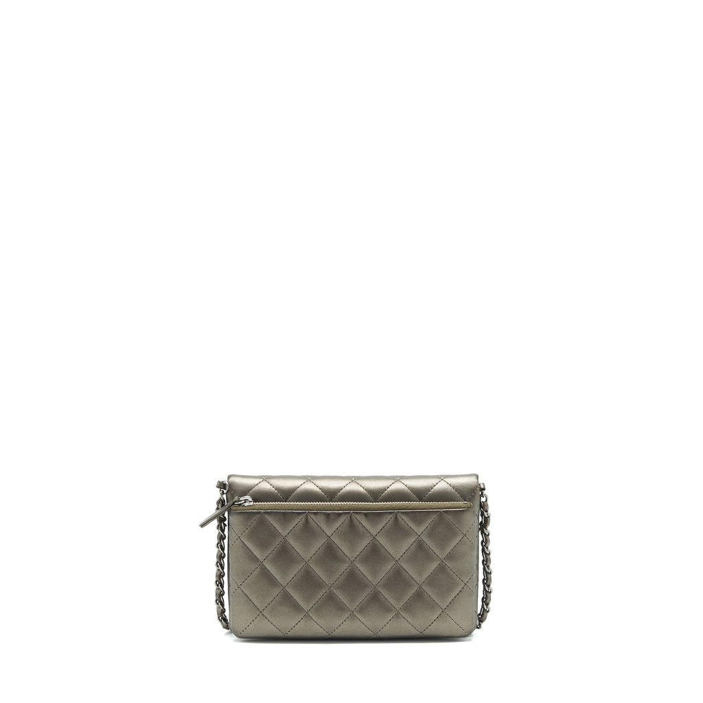 chanel-flap-and-zippy-mini-pouch-with-chain-lambskin-metallic-brownish-grey-with-dark-grey-hardware