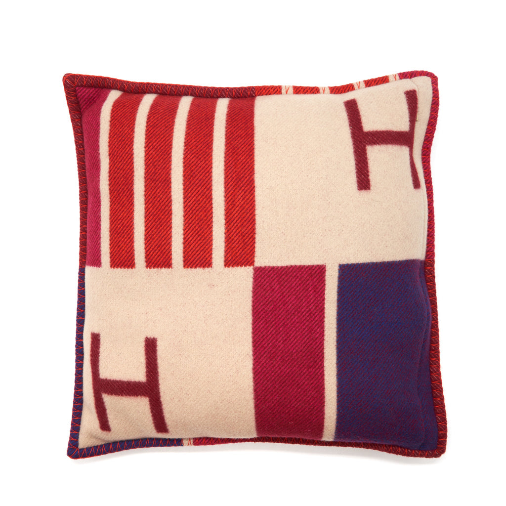 hermes-jete-de-canape-pillow-1