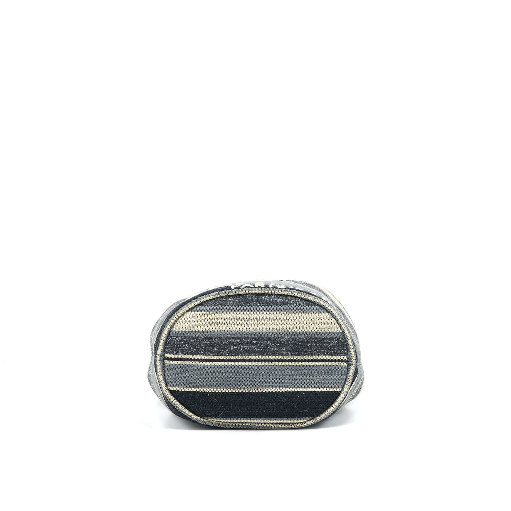 chanel-rue-camborne-bucket-bag-fabric-multicolour-shw-1