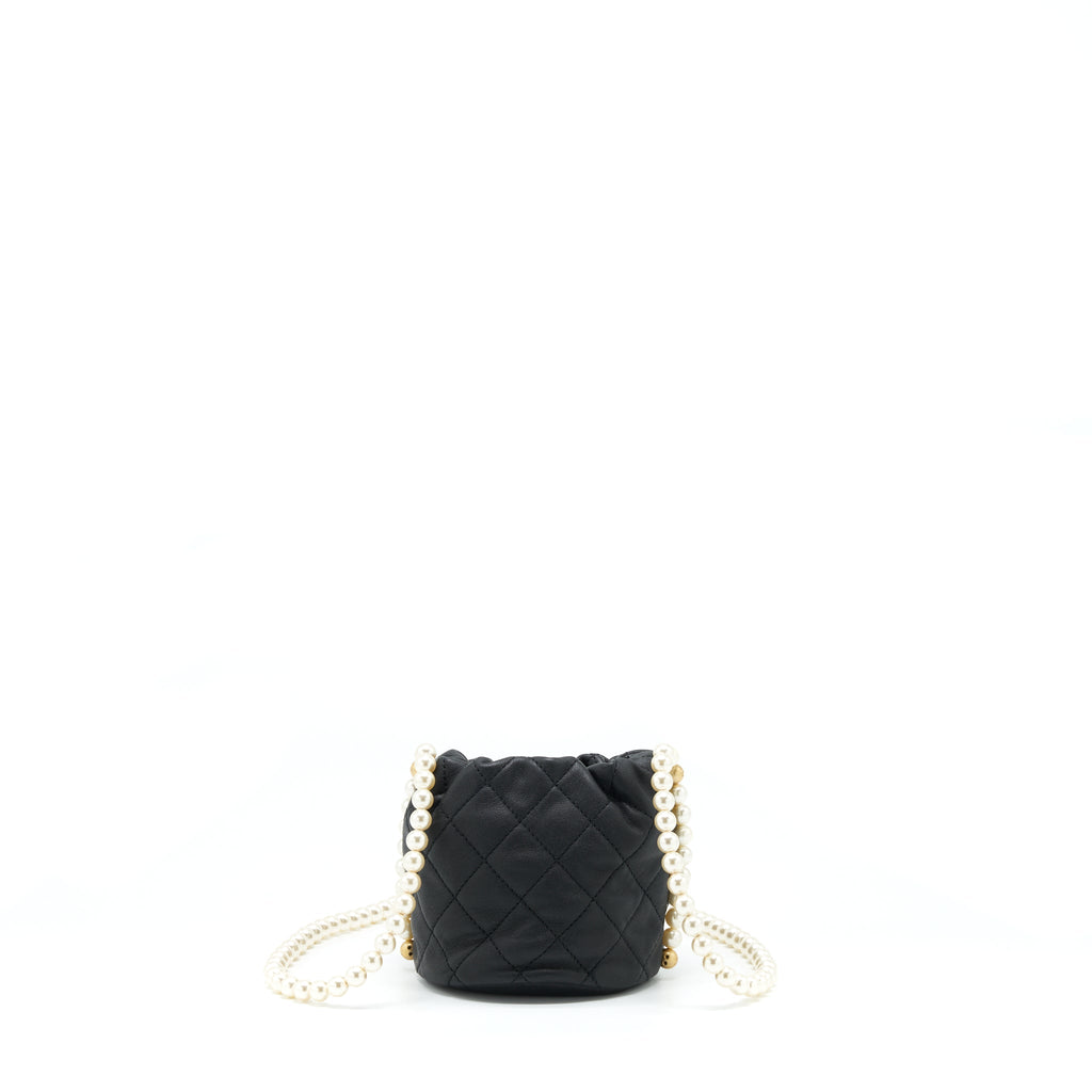 chanel-mini-bucket-bag-with-pearl-chain-lambskin-black-ghw