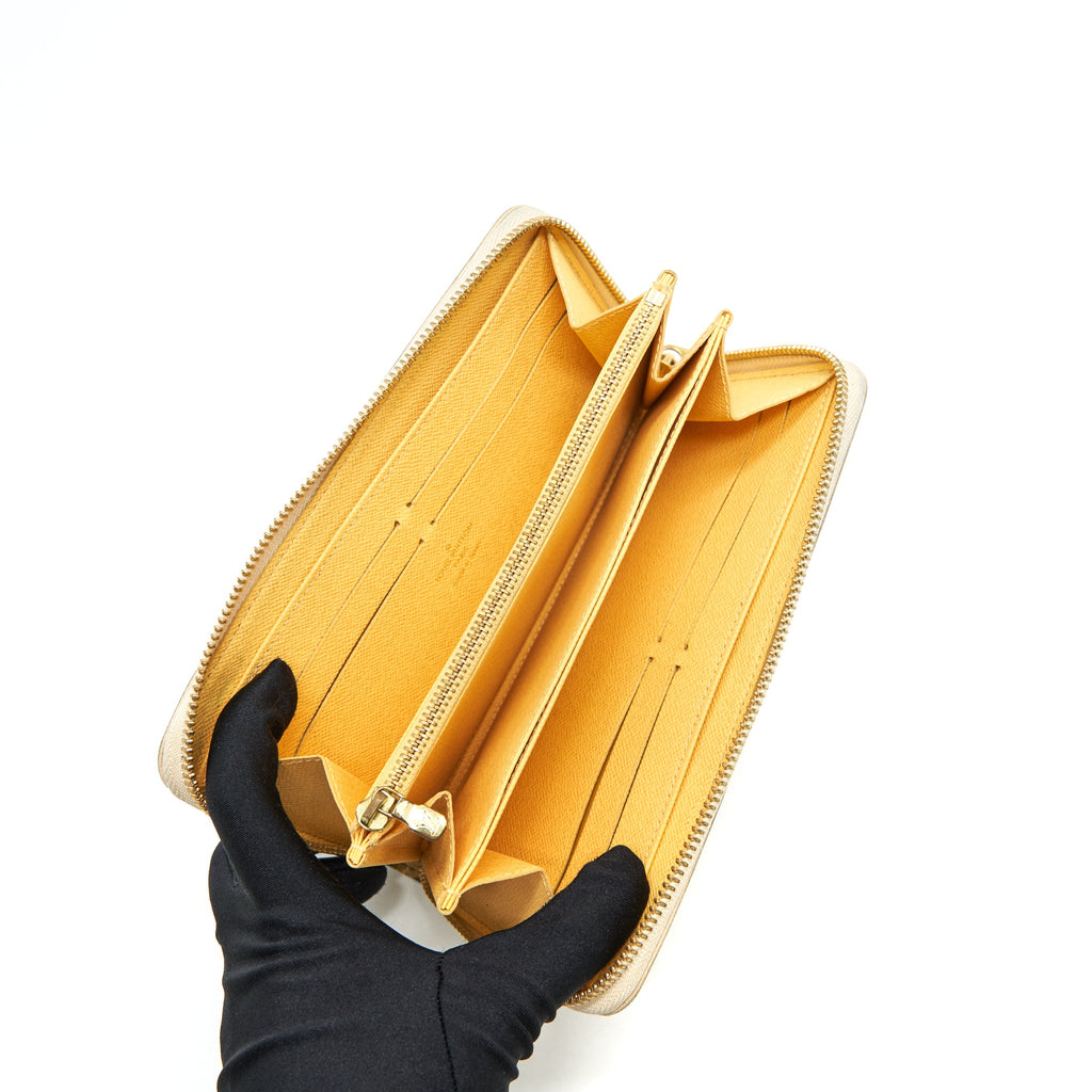 louis-vuitton-illustre-balloon-zippy-wallet