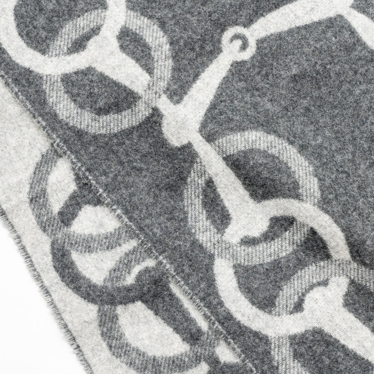 hermes-any-mors-mufflers-flanne-gris-chine-clair