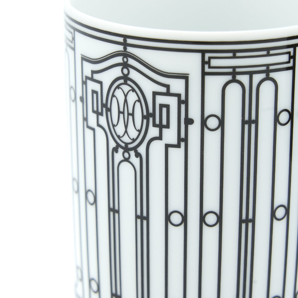 hermes-h-deco-mug-black-white-in-a-set