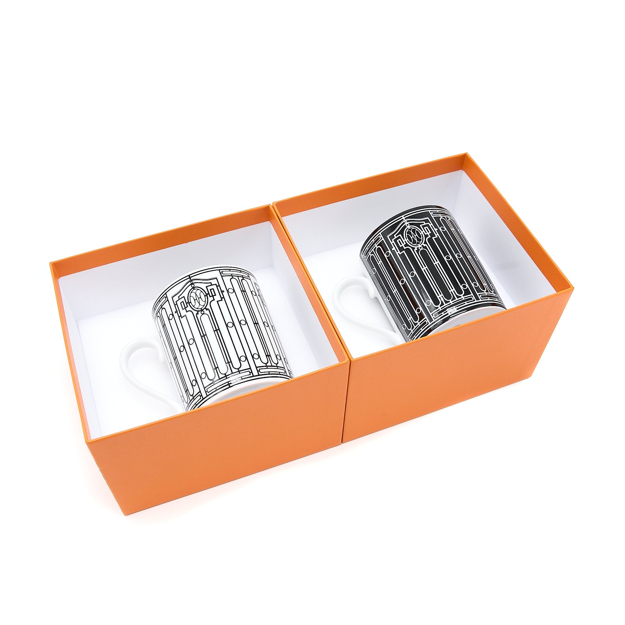 hermes-h-deco-mug-black-white-in-a-set