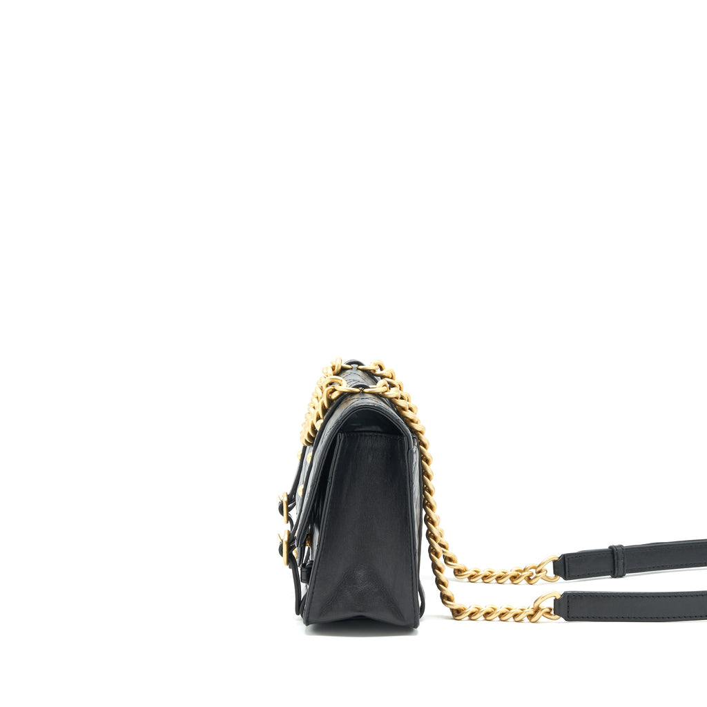 chanel-21b-messenger-bag-calfskin-black-ghw