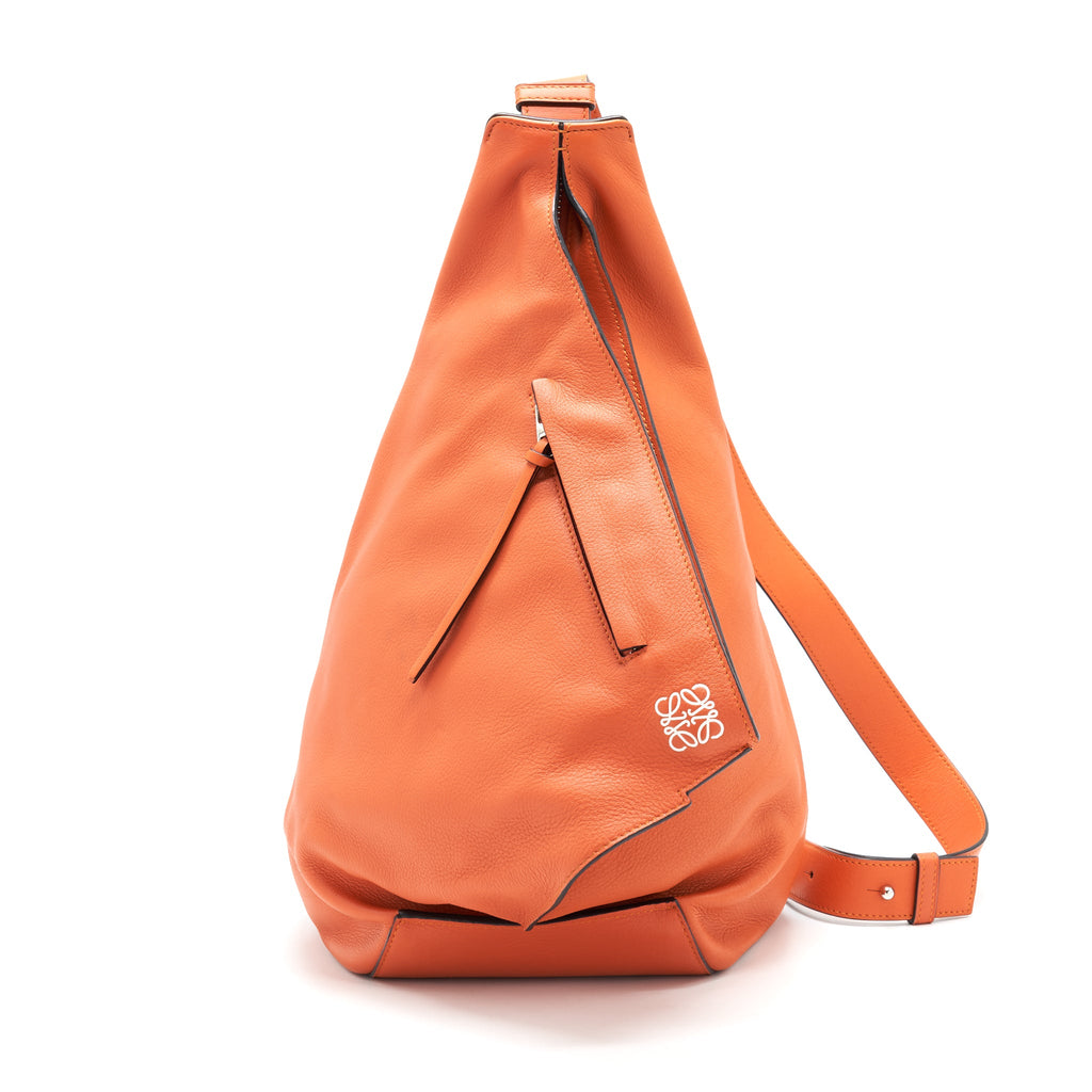 loewe-anton-sling-in-soft-grained-calfskin-in-pumpkin