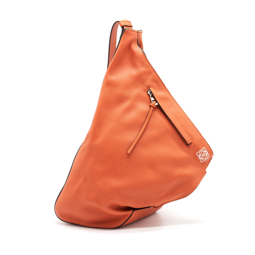 loewe-anton-sling-in-soft-grained-calfskin-in-pumpkin