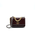 chanel-19-wallet-on-chain-burgundy